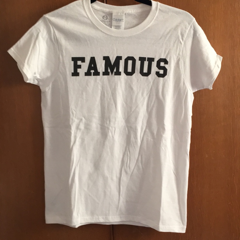 💋 Gildan Cotton Graphic Short Sleeve T shirt FAMOUS